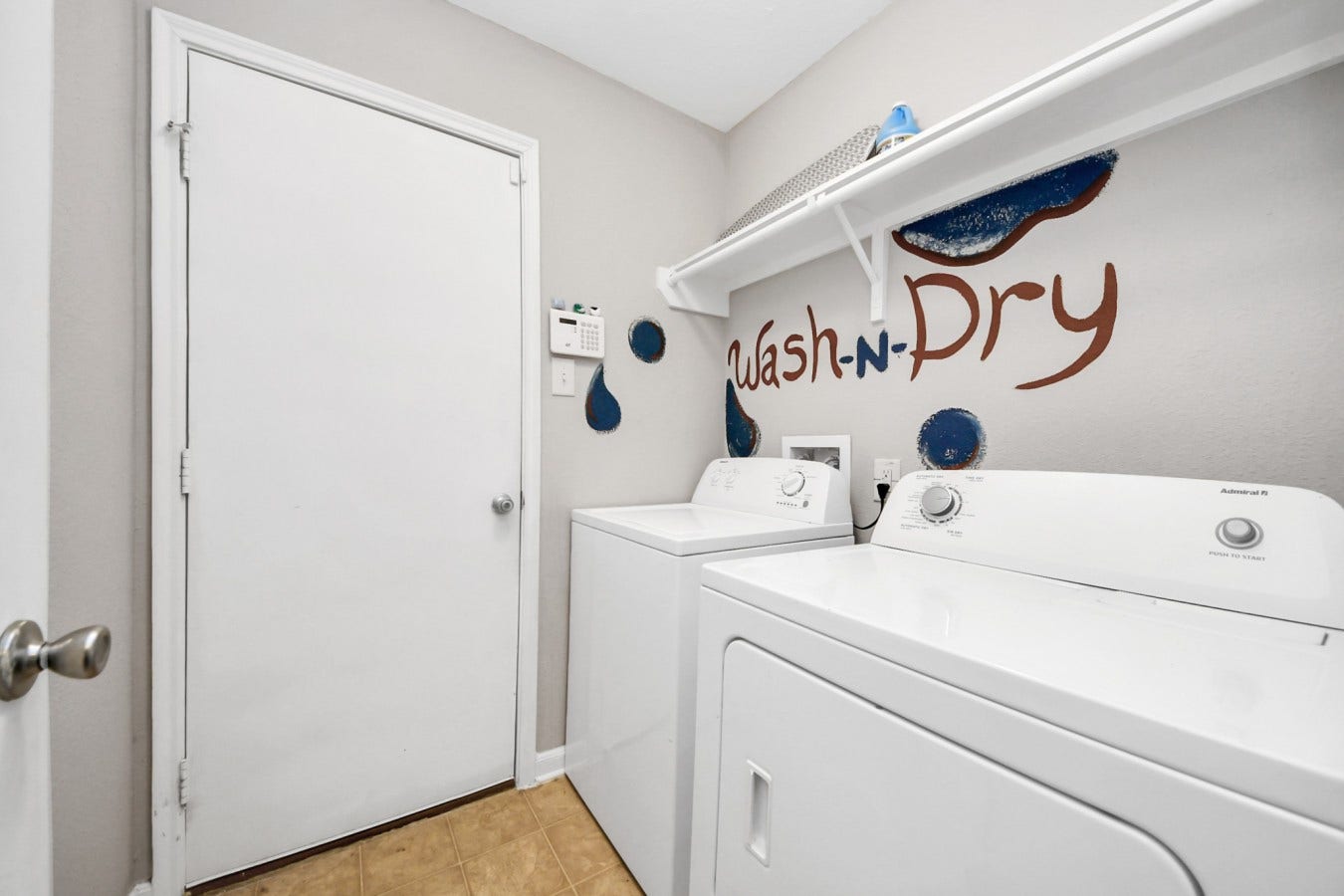 19431 Garden Gate Court, Houston, TX 77073 Utility room