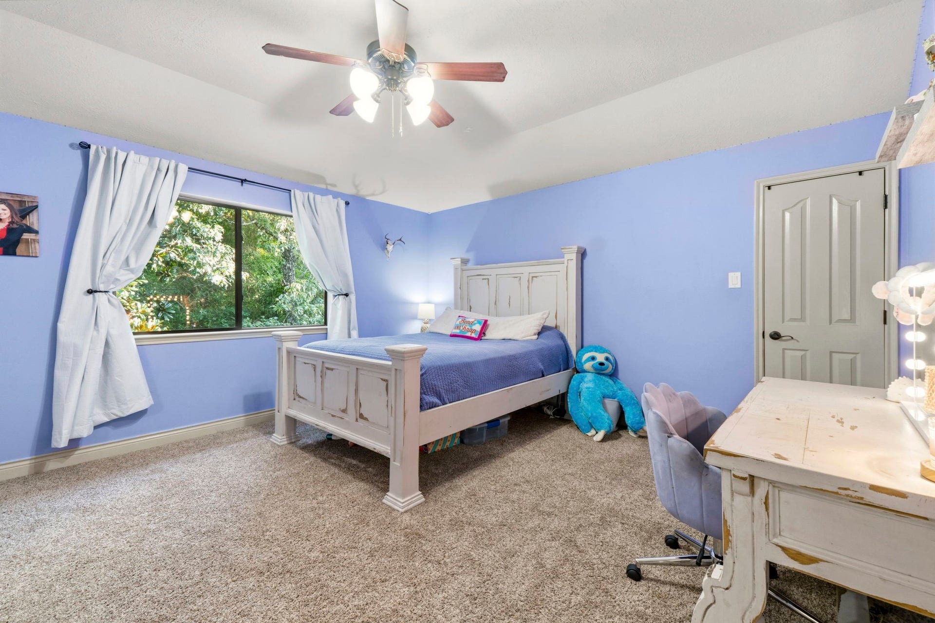11612 Princess Ann Court, Montgomery, TX 77316 Huge 3rd bedroom w/walk-in closet.