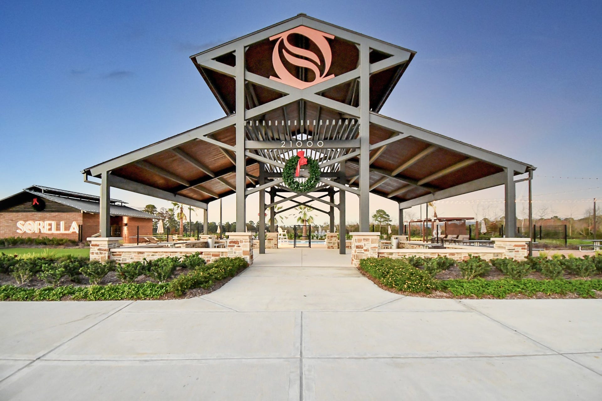 21102 Iberian Magpie Trail, Tomball, TX 77377 Welcome to Sorella, where small-town charm meets refined, modern living in a master-planned community designed for every lifestyle.
