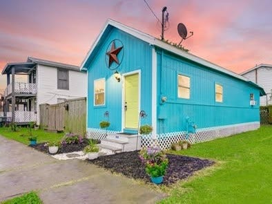 3917 Winnie Street, Galveston, TX 77550 3917 Winnie Street, Galveston, TX 77550