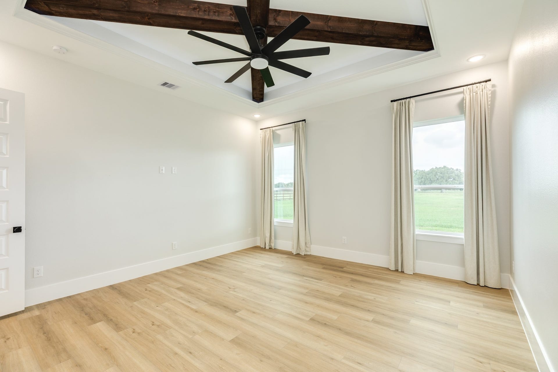 1208 Quarter Horse Trail, Angleton, TX 77515 1208 Quarter Horse Trail, Angleton, TX 77515