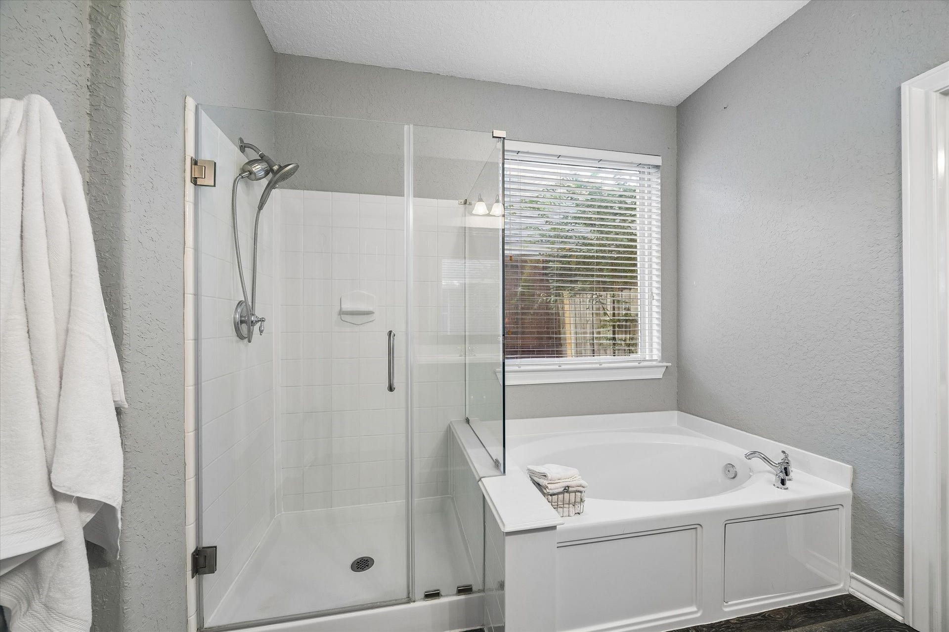 5115 Redleaf Forest Lane, Katy, TX 77494 5115 Redleaf Forest Lane, Katy, TX 77494