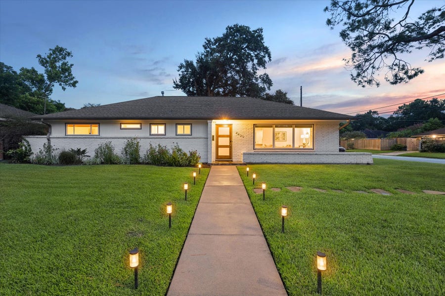 Property photo for 4429 Tonawanda Drive, Houston, TX