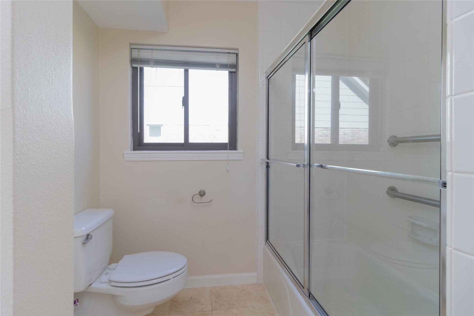 8919 Manhattan Drive, Houston, TX 77096 8919 Manhattan Drive, Houston, TX 77096
