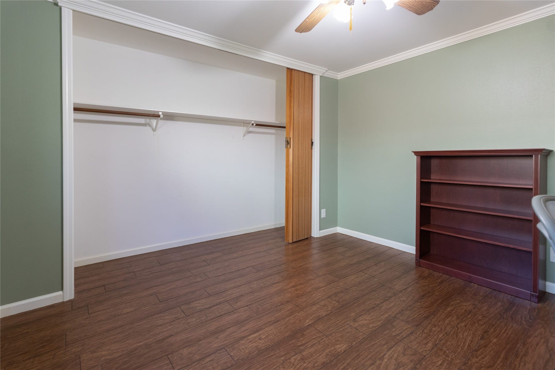 8919 Manhattan Drive, Houston, TX 77096 Oversized closet area provides excellent additional storage