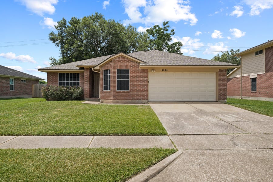 Property photo for 2134 Tower Bridge Road, Pearland, TX