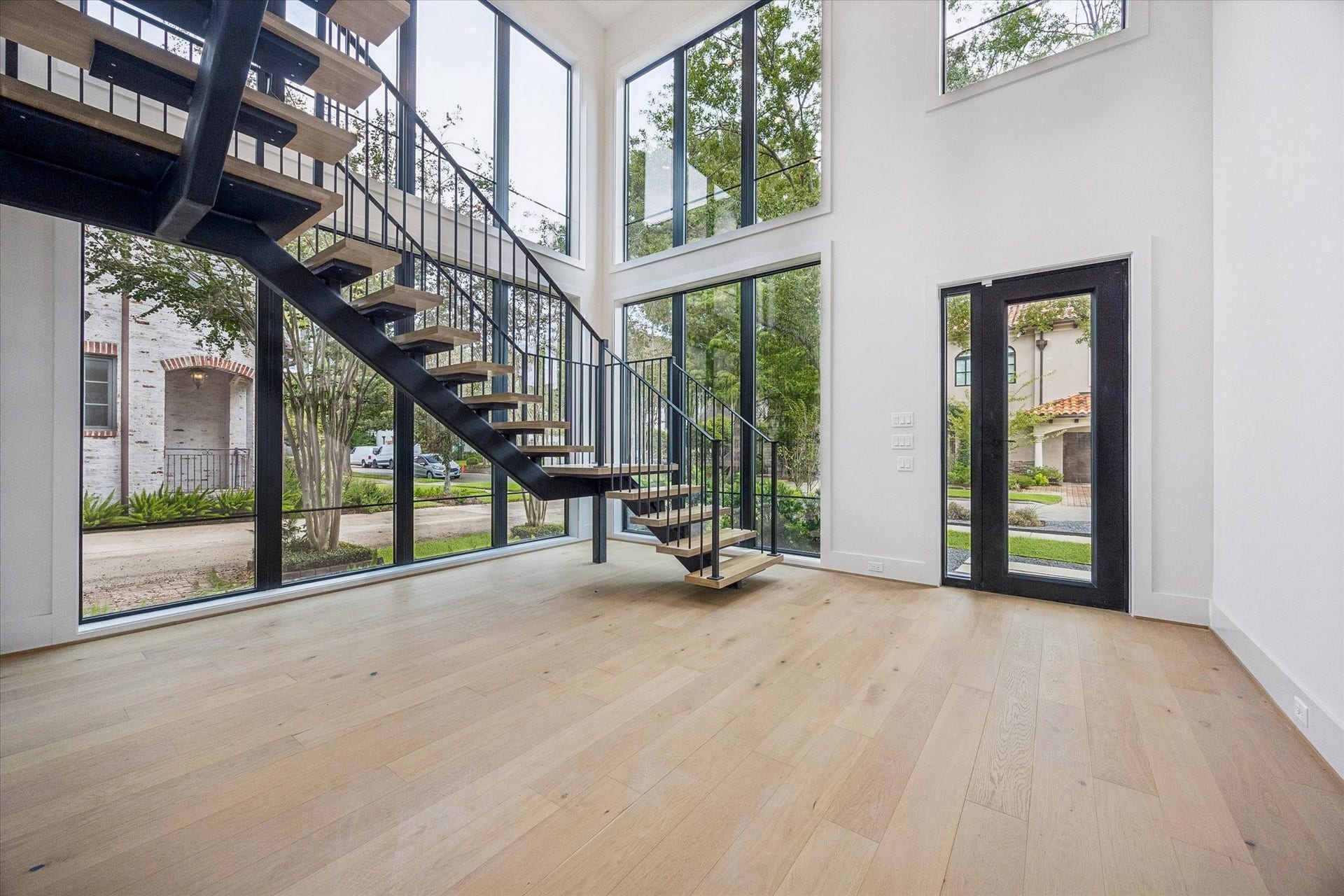 1606 Hazard Street, Houston, TX 77019 1606 Hazard Street, Houston, TX 77019