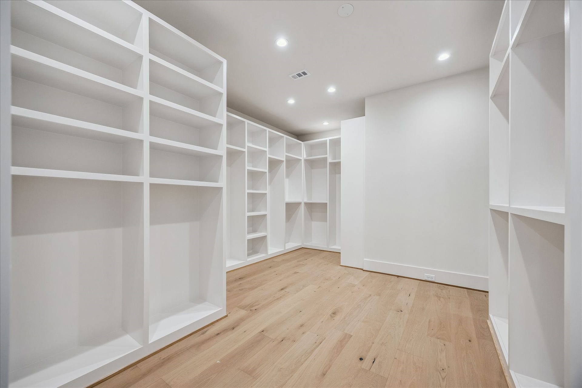 1606 Hazard Street, Houston, TX 77019 1606 Hazard Street, Houston, TX 77019