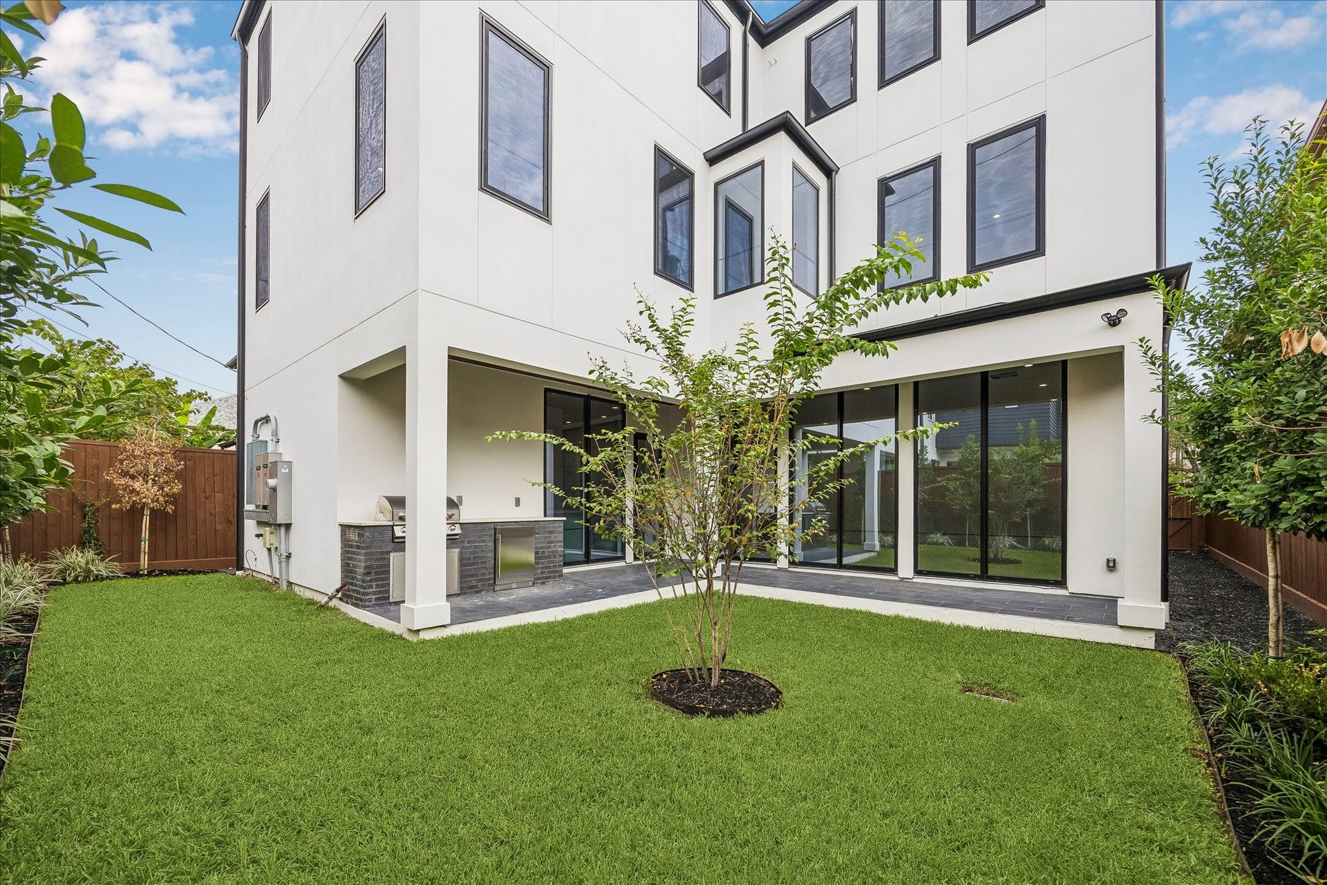 1606 Hazard Street, Houston, TX 77019 1606 Hazard Street, Houston, TX 77019
