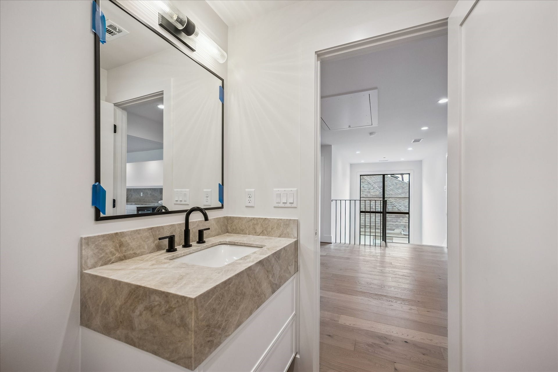 1606 Hazard Street, Houston, TX 77019 1606 Hazard Street, Houston, TX 77019