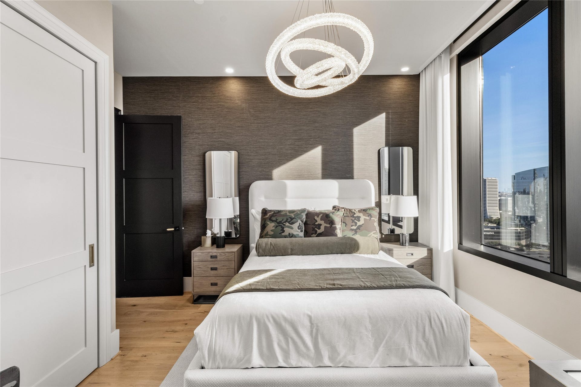 1409 Post Oak Boulevard, #2301, Houston, TX 77056