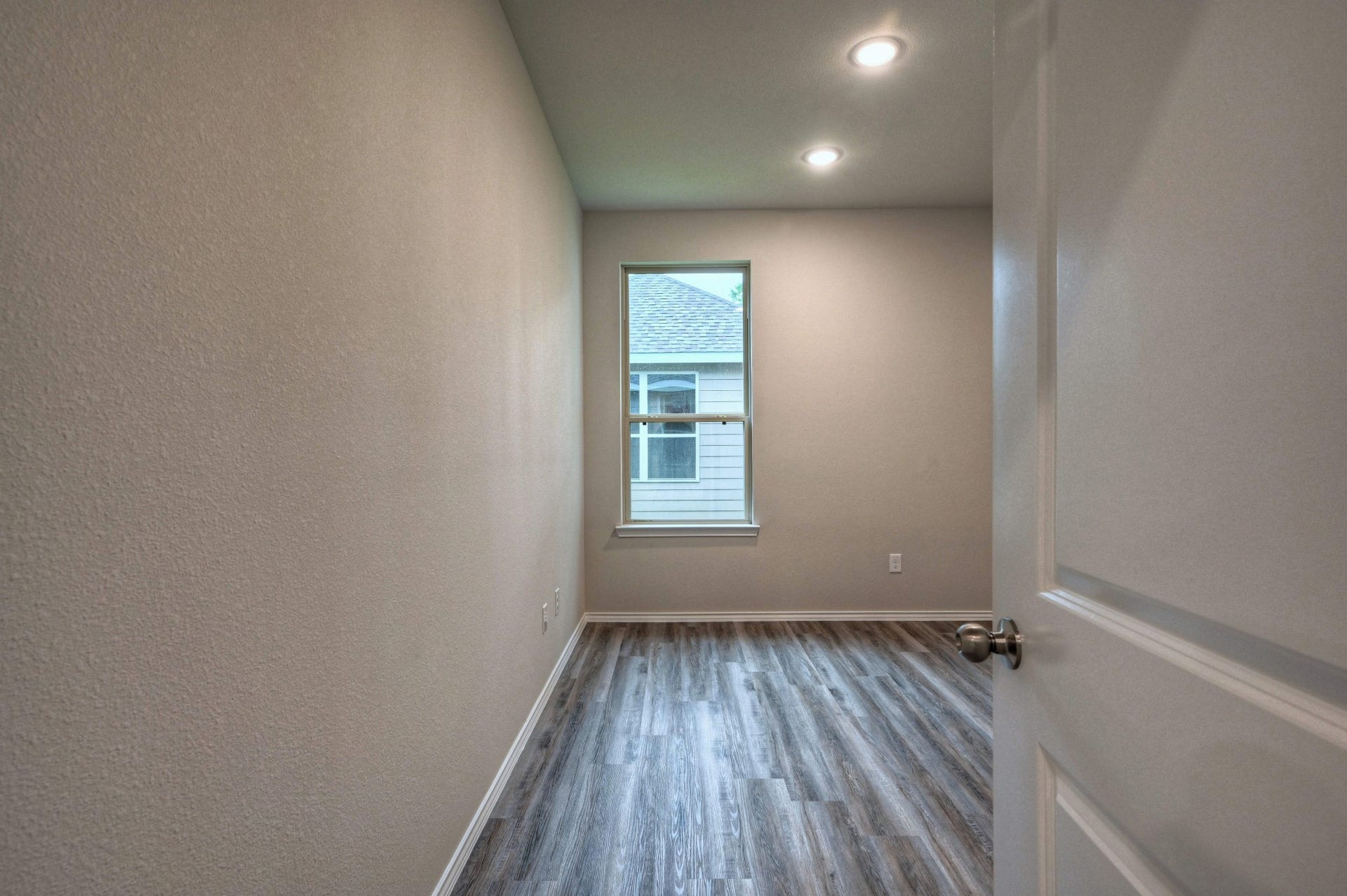 9595 DARKWOOD Street, Willis, TX 77318 9595 DARKWOOD Street, Willis, TX 77318
