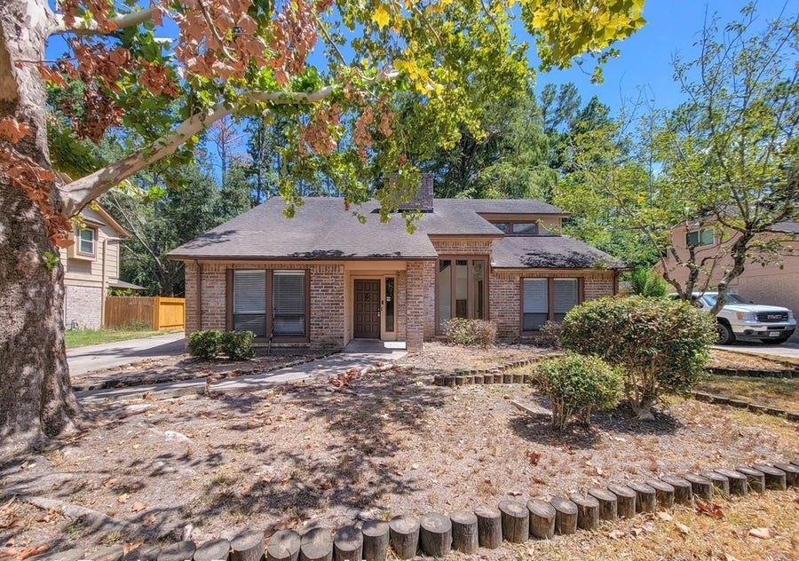 Property photo for 2810 Thorne Creek Lane, Houston, TX