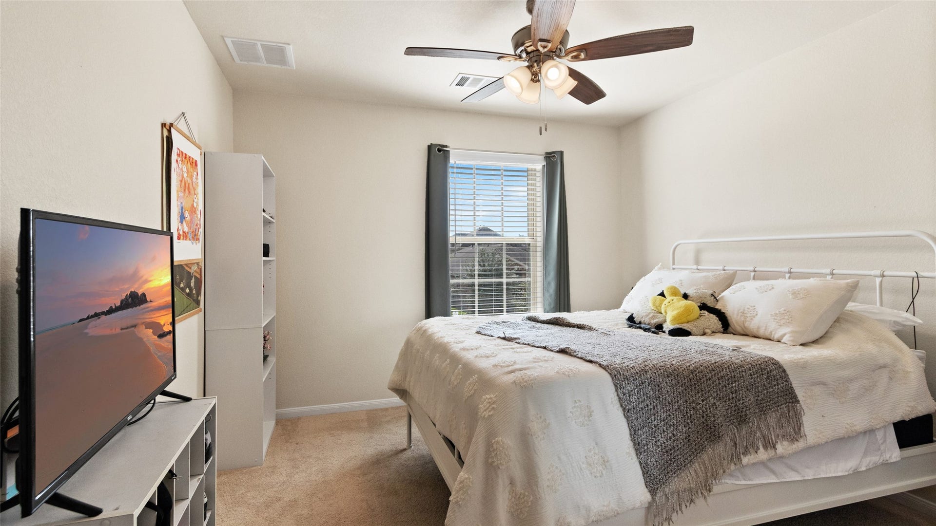 1668 Maggie Trail Drive, Alvin, TX 77511 1668 Maggie Trail Drive, Alvin, TX 77511