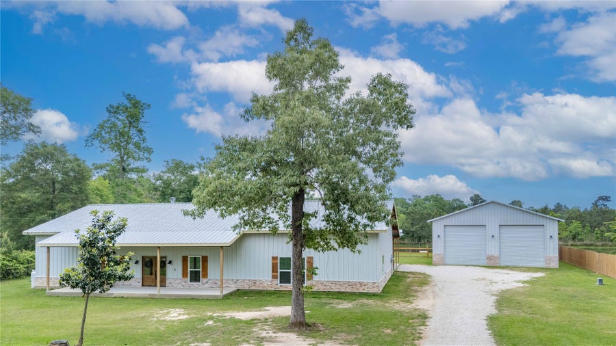Property photo for 11542 Ward Road, Cleveland, TX