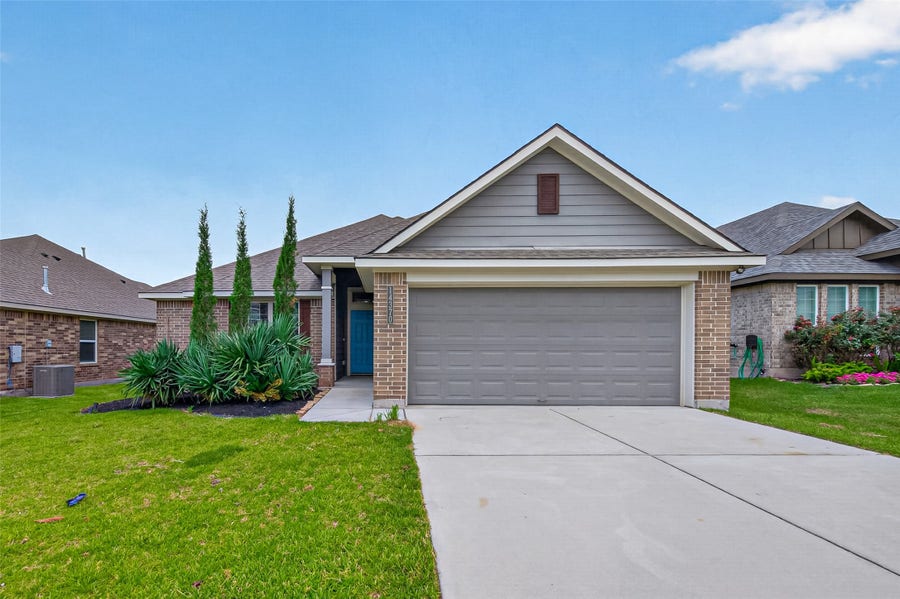 Property photo for 14370 S Summerchase Circle, Willis, TX