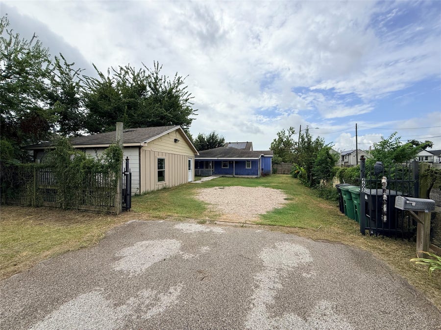 Property photo for 4602 Nichols Street, Houston, TX