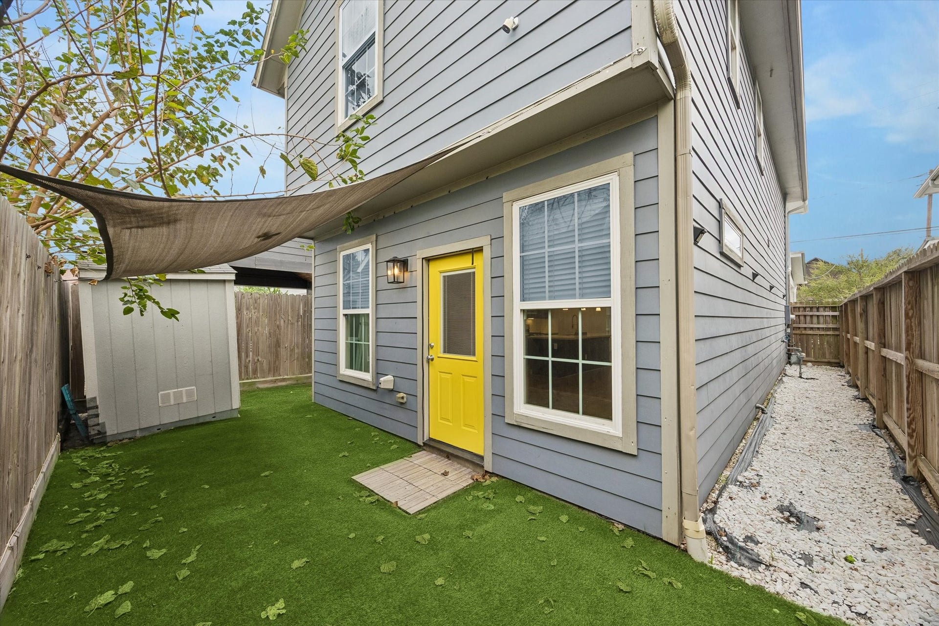 761 E 33rd Street, Houston, TX 77022 761 E 33rd Street, Houston, TX 77022
