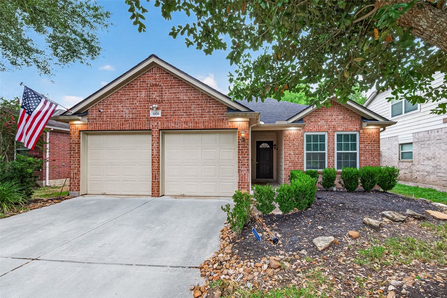 Property photo for 2806 Bison Bluff, Missouri City, TX