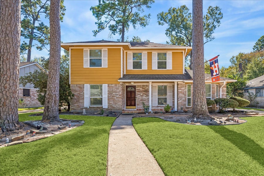 Property photo for 1910 Shadow Rock Drive, Houston, TX