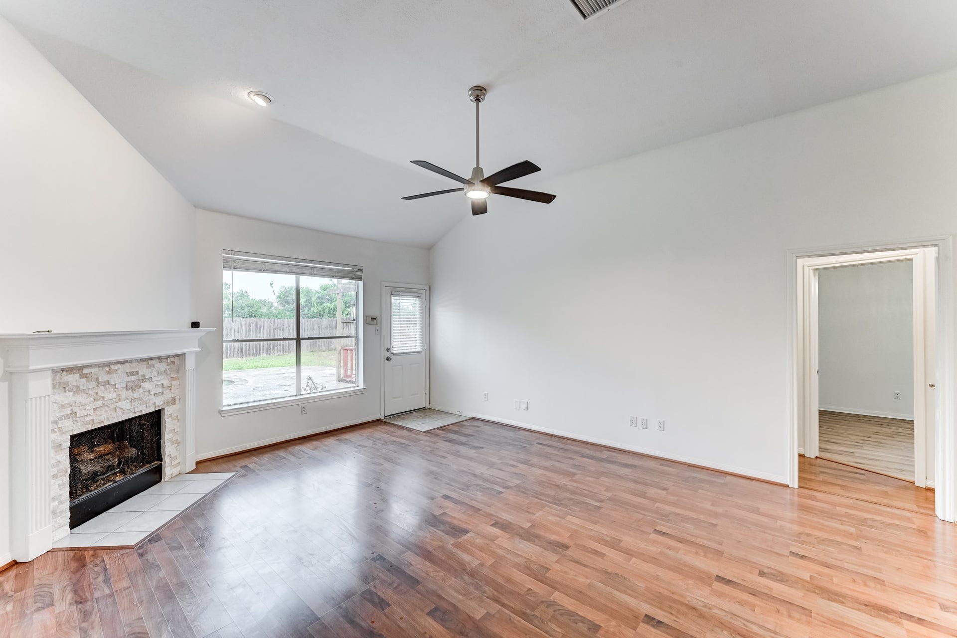 3111 Elkdale Drive, Houston, TX 77082 3111 Elkdale Drive, Houston, TX 77082
