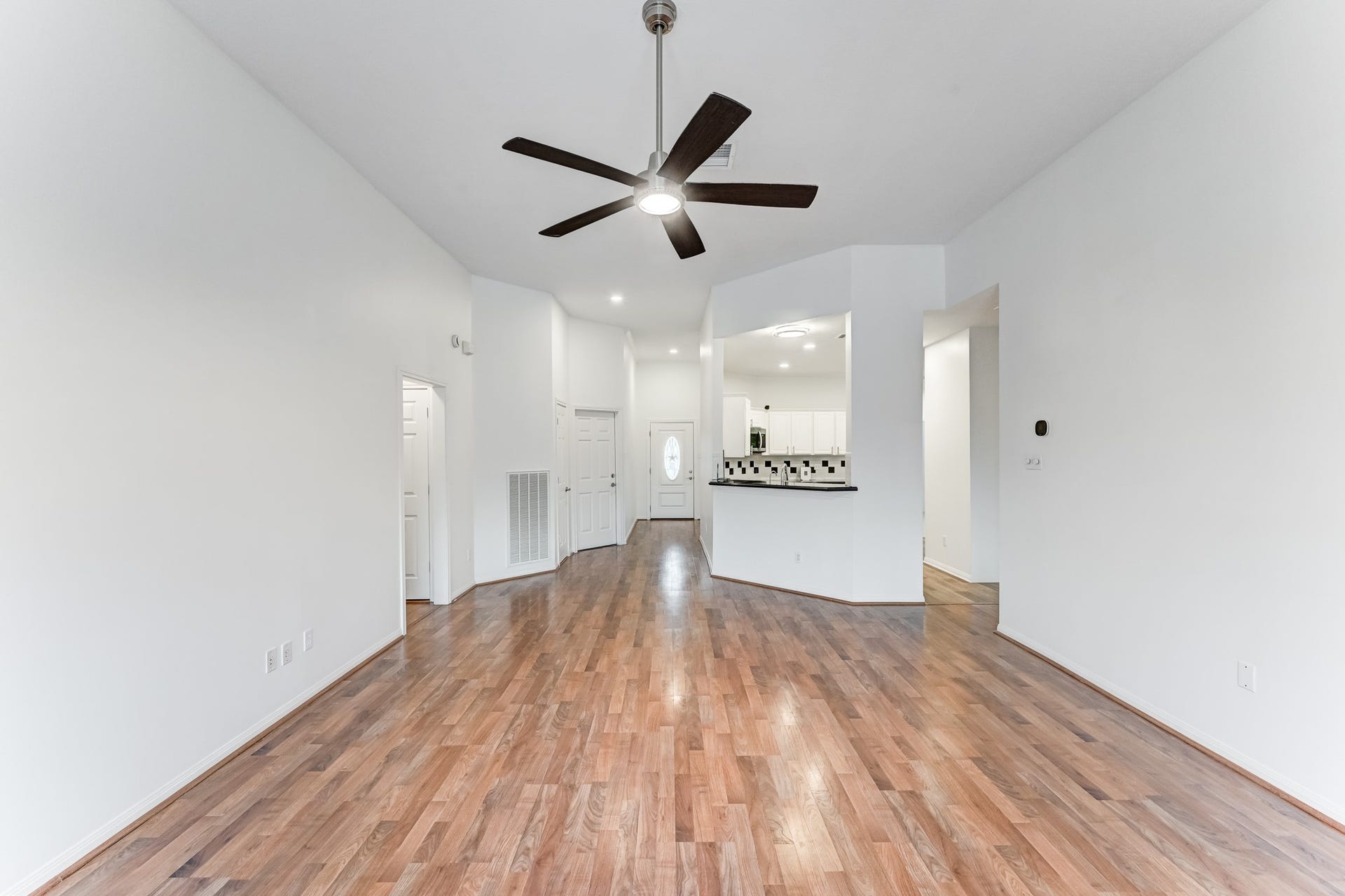 3111 Elkdale Drive, Houston, TX 77082 3111 Elkdale Drive, Houston, TX 77082
