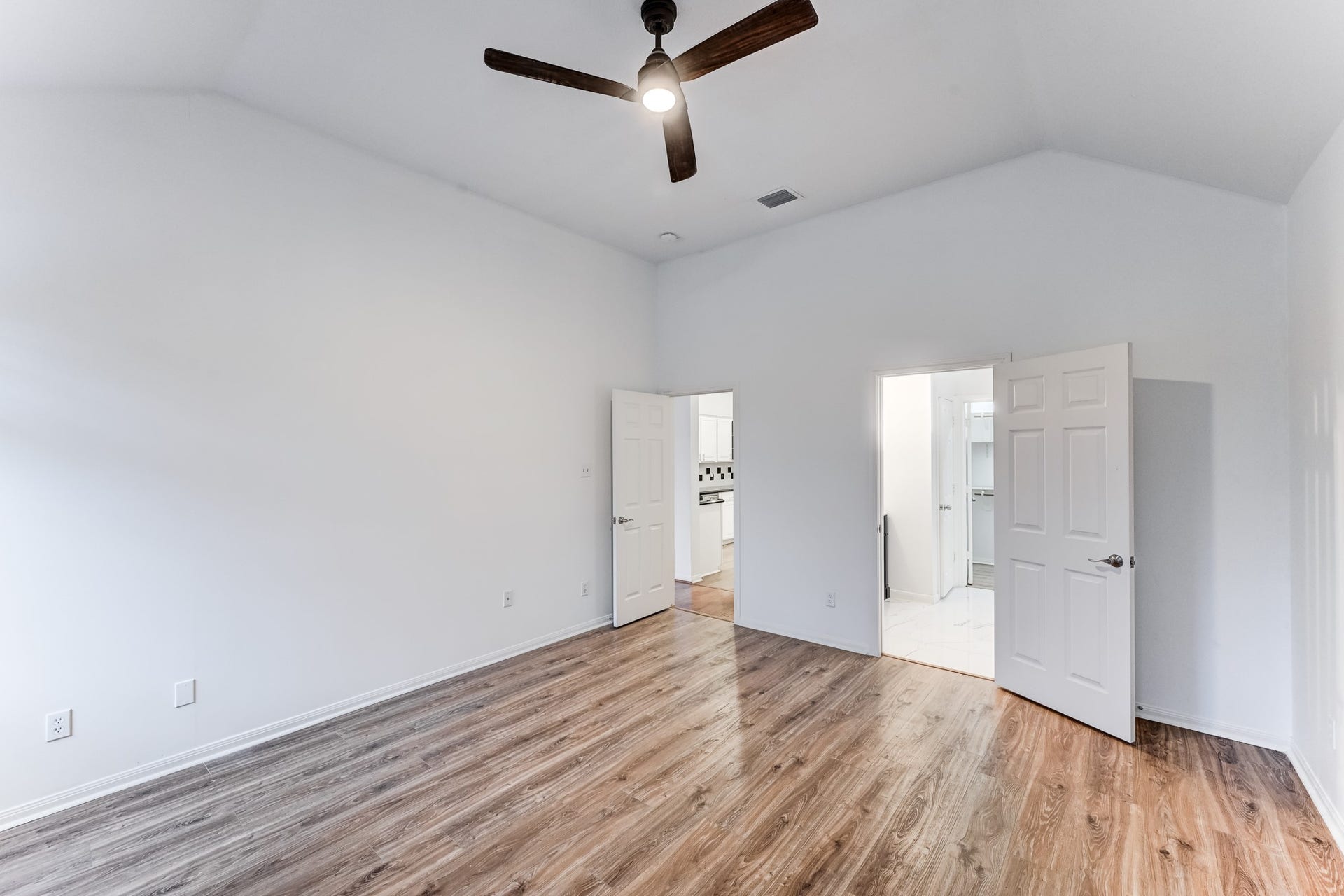 3111 Elkdale Drive, Houston, TX 77082 3111 Elkdale Drive, Houston, TX 77082