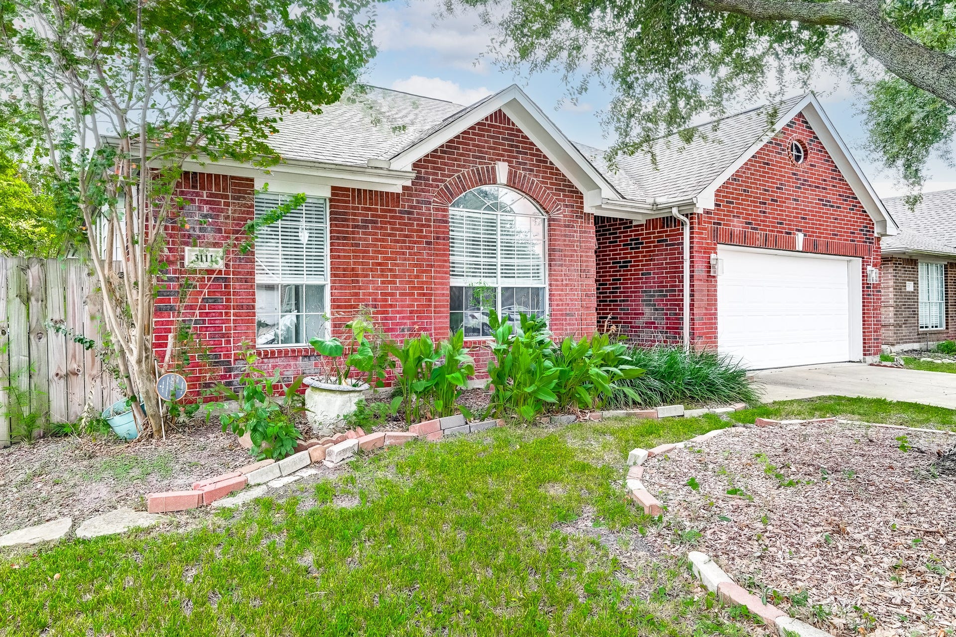 3111 Elkdale Drive, Houston, TX 77082 3111 Elkdale Drive, Houston, TX 77082