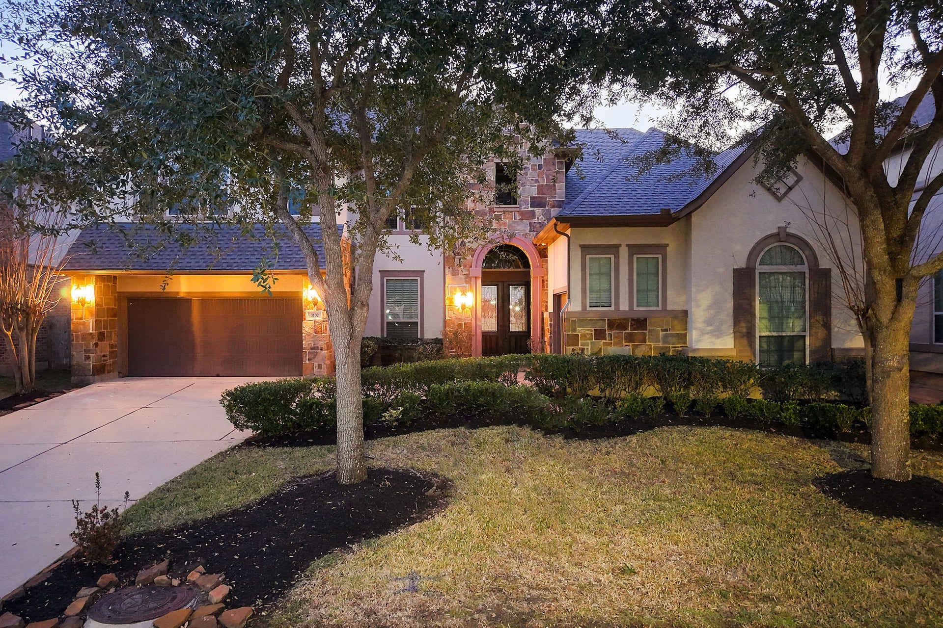 3102 Barrons Way, Sugar Land, TX 77479 Zoned to Award Winning
Colony Meadows ES, Ft Settlement MS, and Clements HS. Schedule a tour to see 3102 Barrons Way. Sugar Land, TX TODAY!