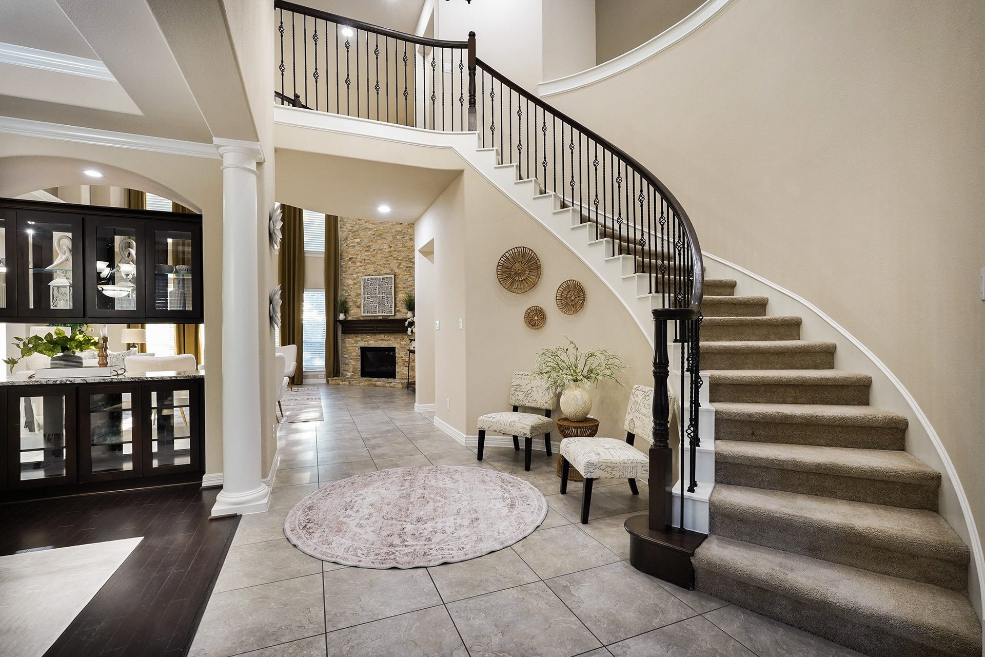 3102 Barrons Way, Sugar Land, TX 77479 Welcome to 3102 Barrons Way, Sugar Land - Avalon at Telfair!