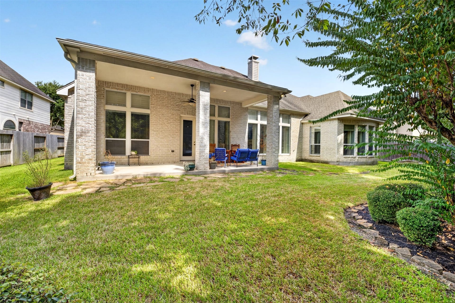 2318 Spring Lake Park Lane, Spring, TX 77386