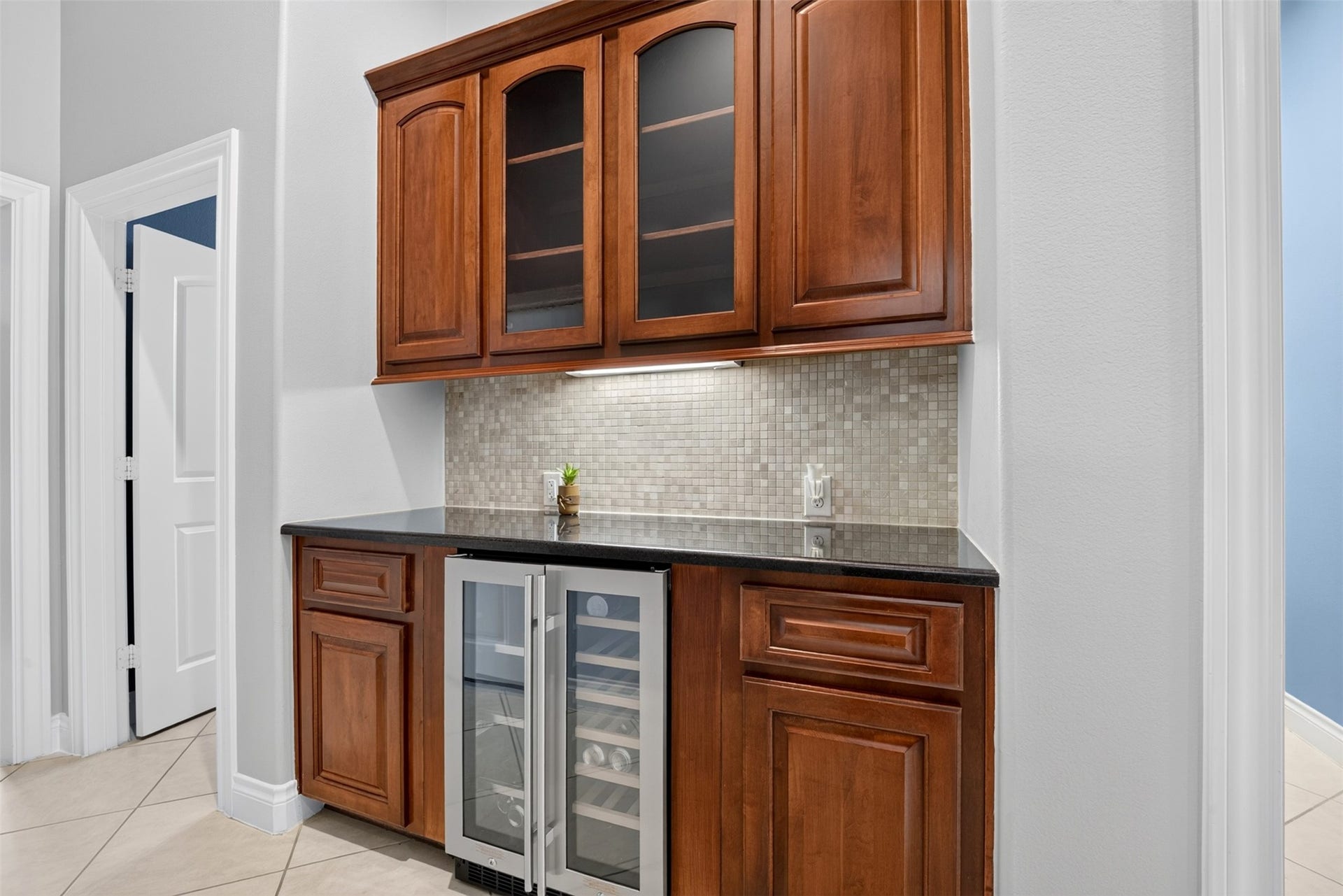 2318 Spring Lake Park Lane, Spring, TX 77386
