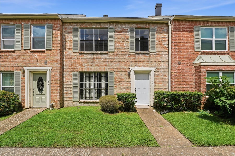 Property photo for 78 W Park West Drive, Houston, TX