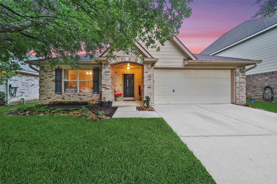 Property photo for 21727 Texian Court, Spring, TX