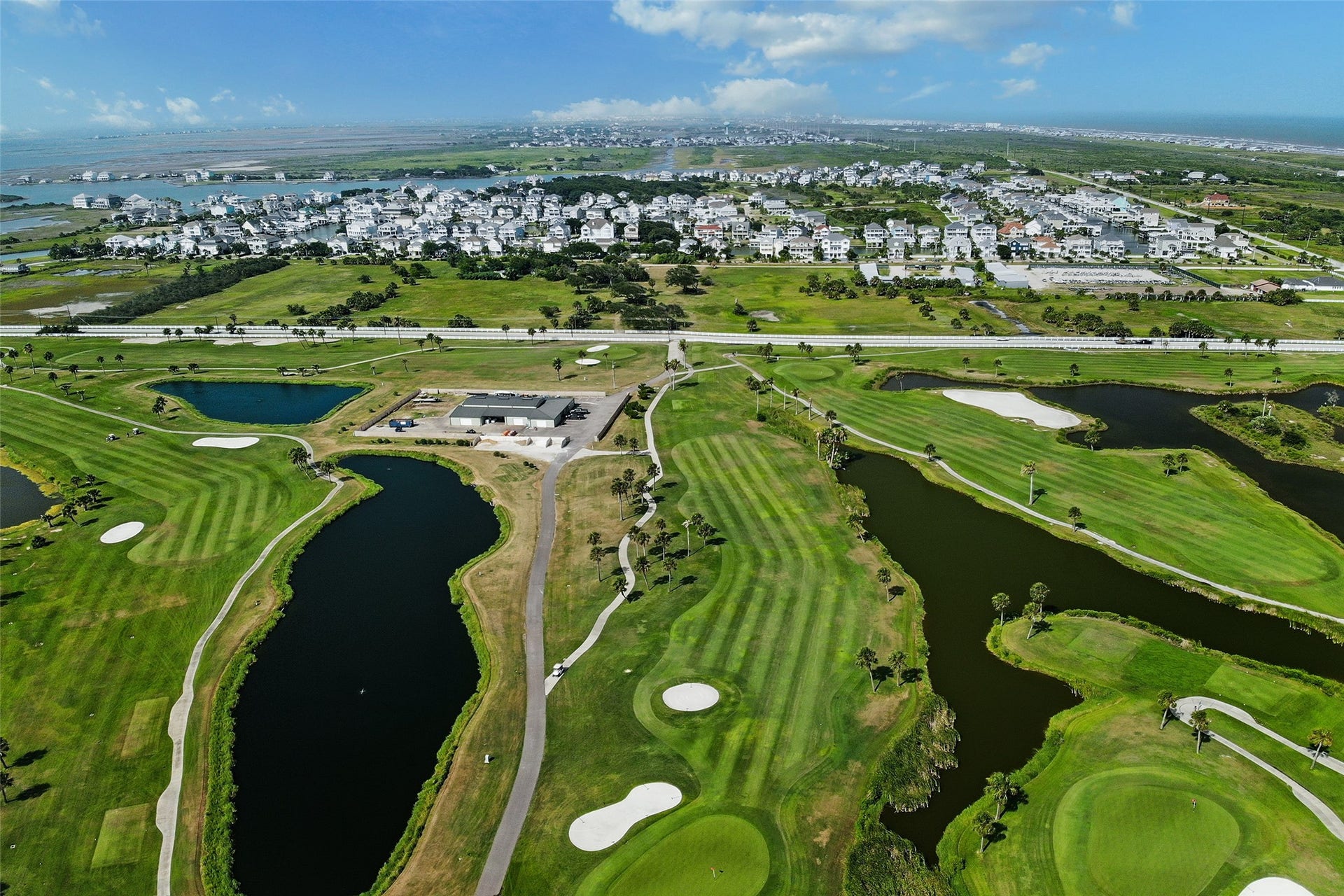 1310 & 1314 Maui Drive, Tiki Island, TX 77554 1310 & 1314 Maui Drive, Tiki Island, TX 77554