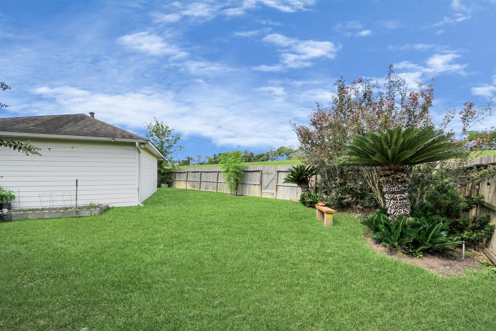 922 Bayhill Drive, Sugar Land, TX 77479 922 Bayhill Drive, Sugar Land, TX 77479
