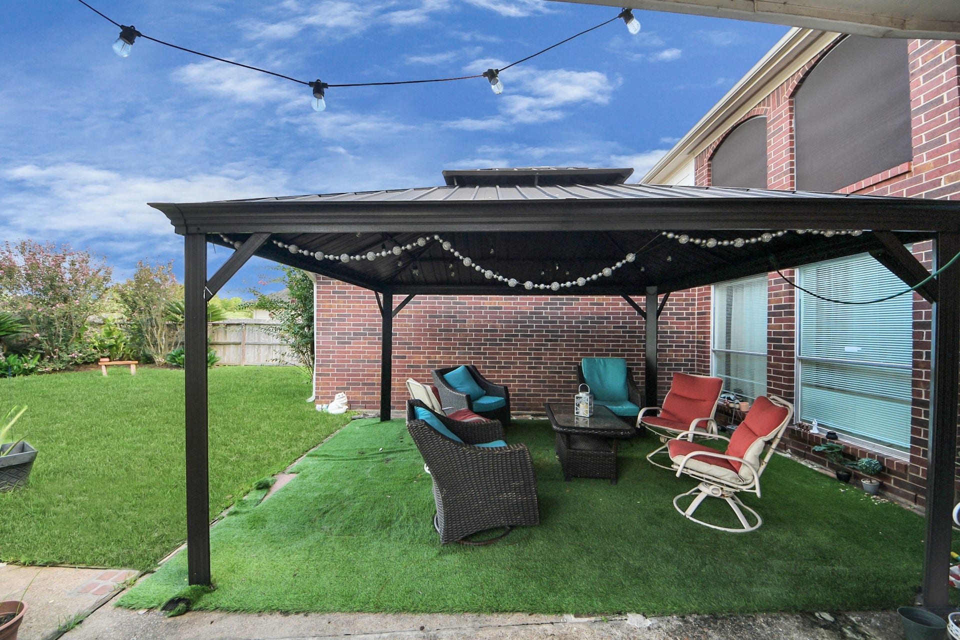 922 Bayhill Drive, Sugar Land, TX 77479 922 Bayhill Drive, Sugar Land, TX 77479