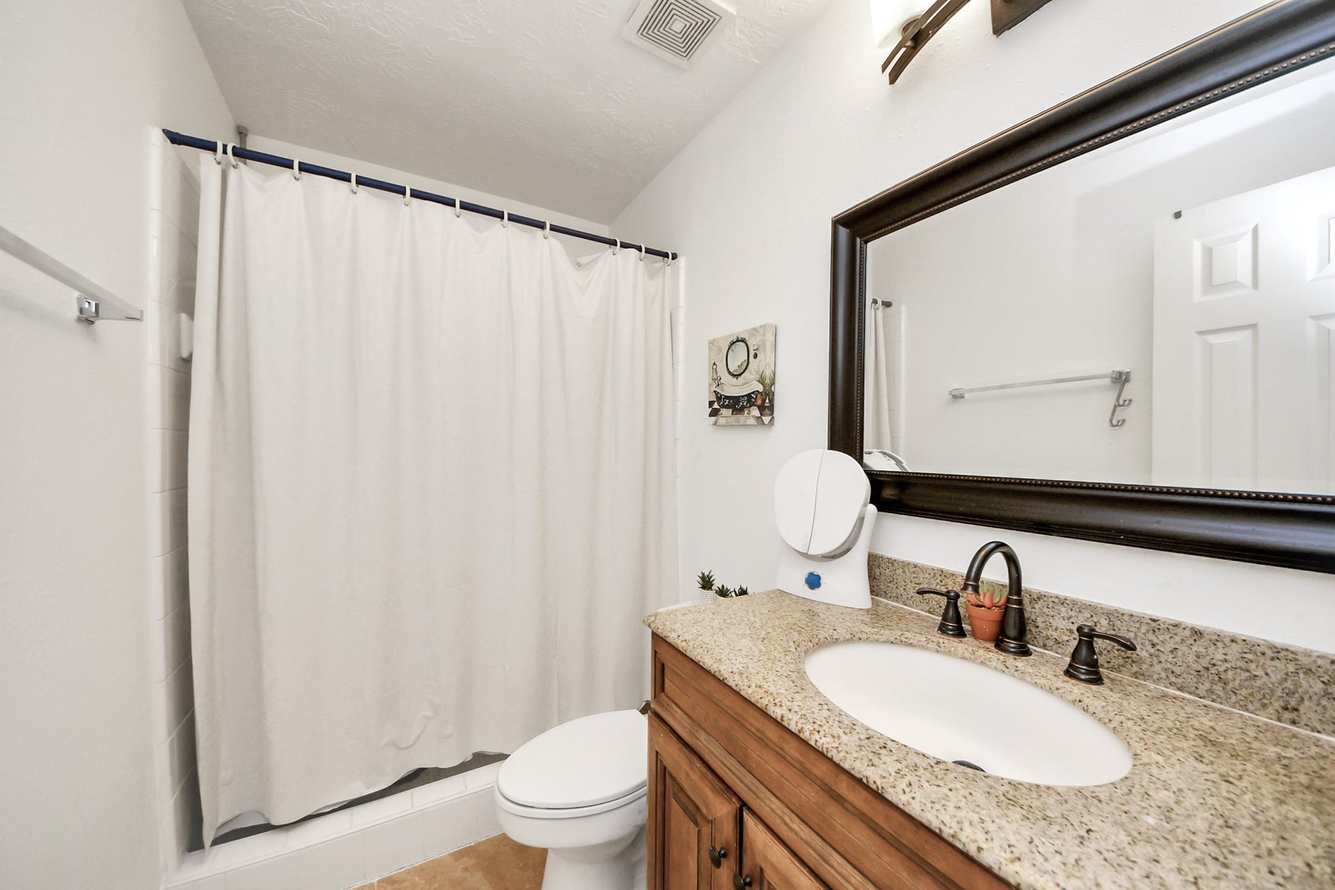 922 Bayhill Drive, Sugar Land, TX 77479 922 Bayhill Drive, Sugar Land, TX 77479