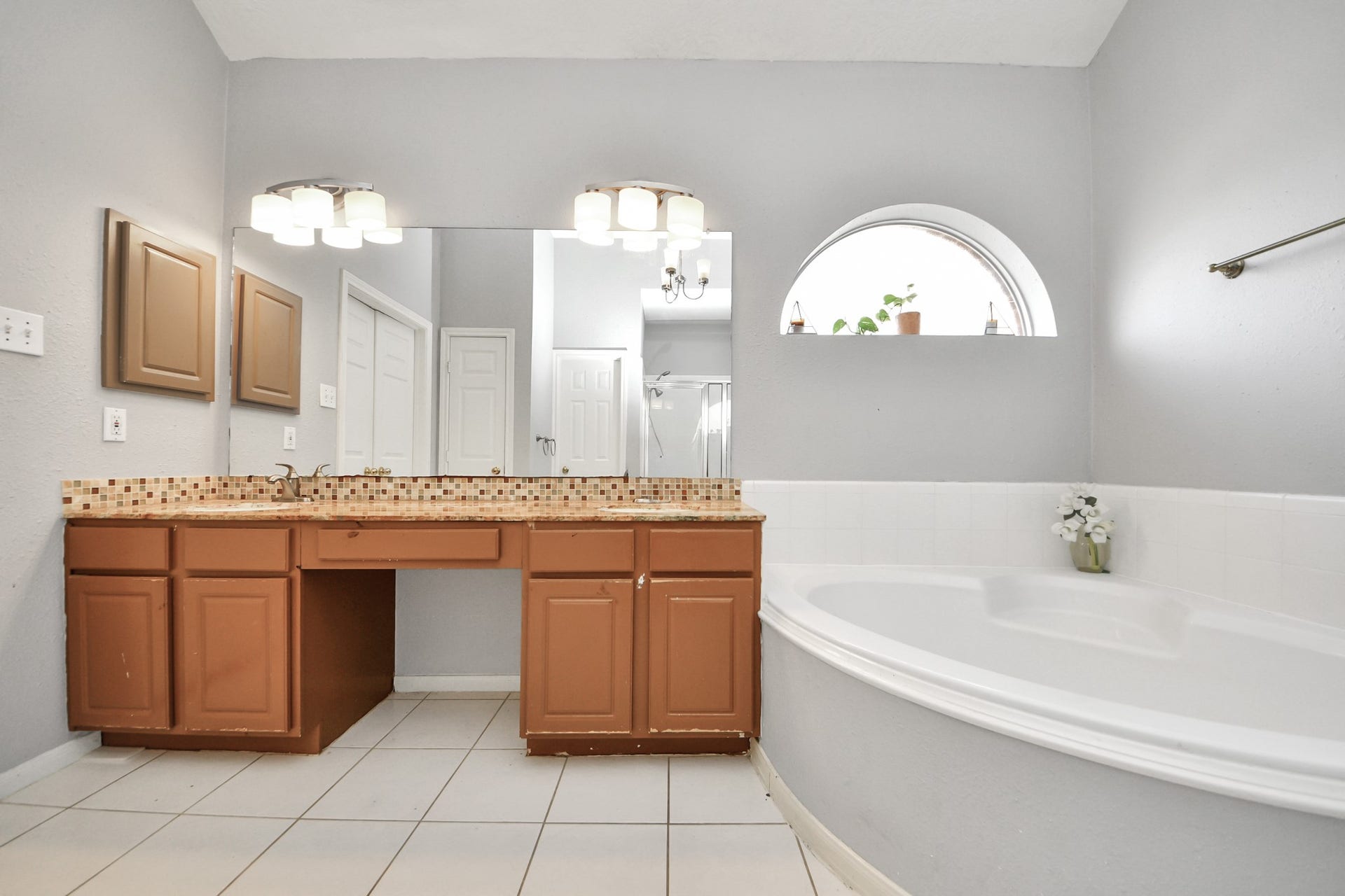 922 Bayhill Drive, Sugar Land, TX 77479 922 Bayhill Drive, Sugar Land, TX 77479