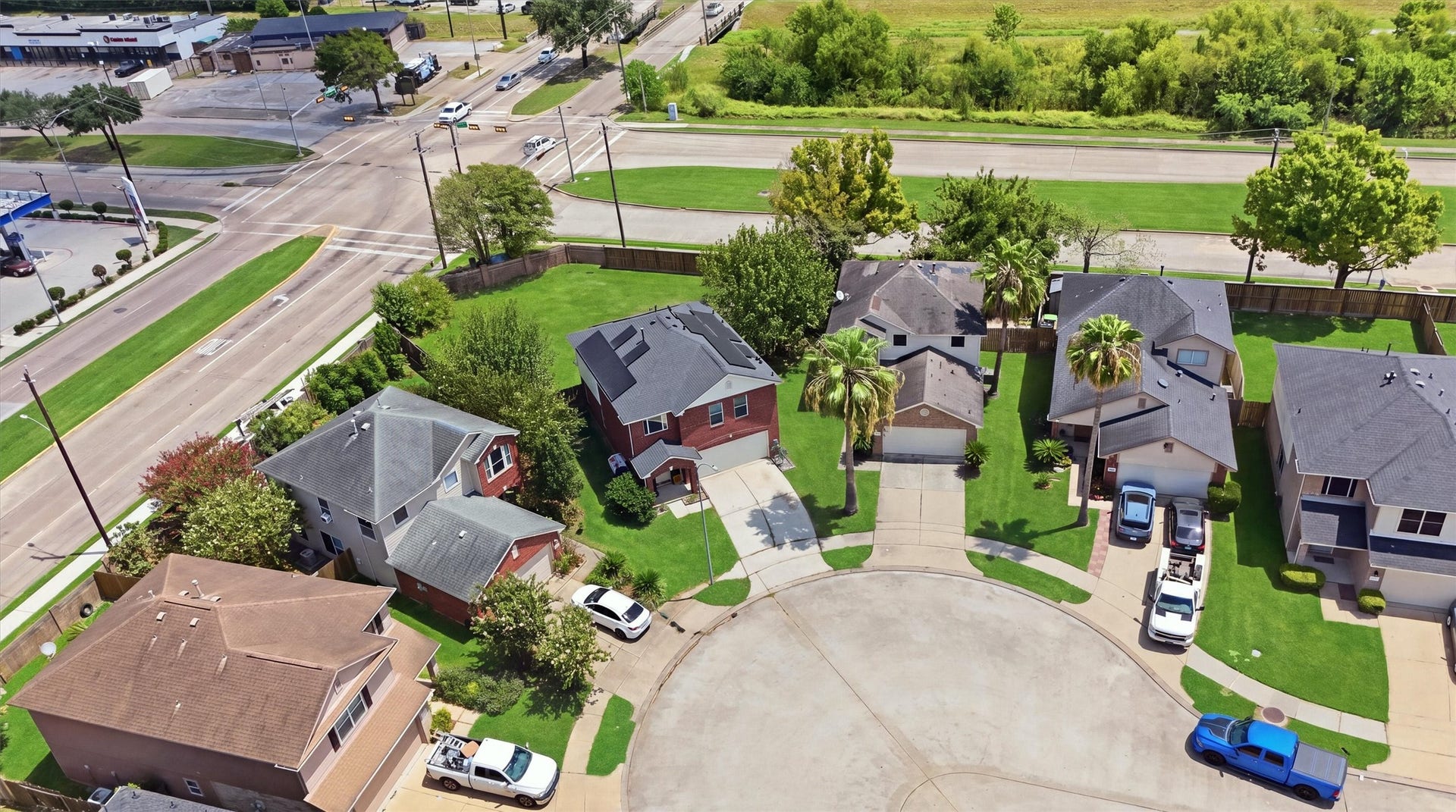 3602 Twisted Brook Drive, Houston, TX 77053 3602 Twisted Brook Drive, Houston, TX 77053