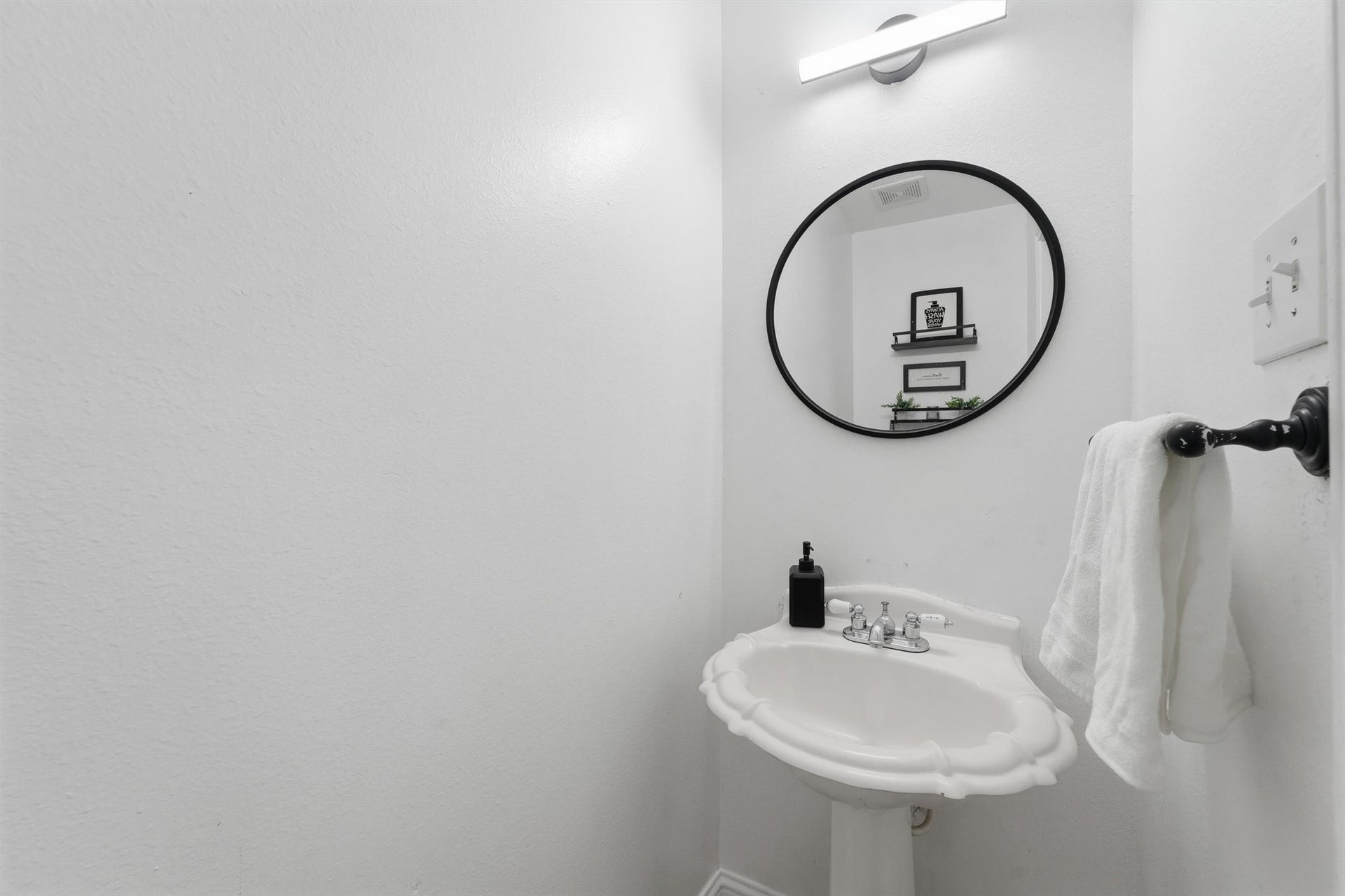 3602 Twisted Brook Drive, Houston, TX 77053 3602 Twisted Brook Drive, Houston, TX 77053