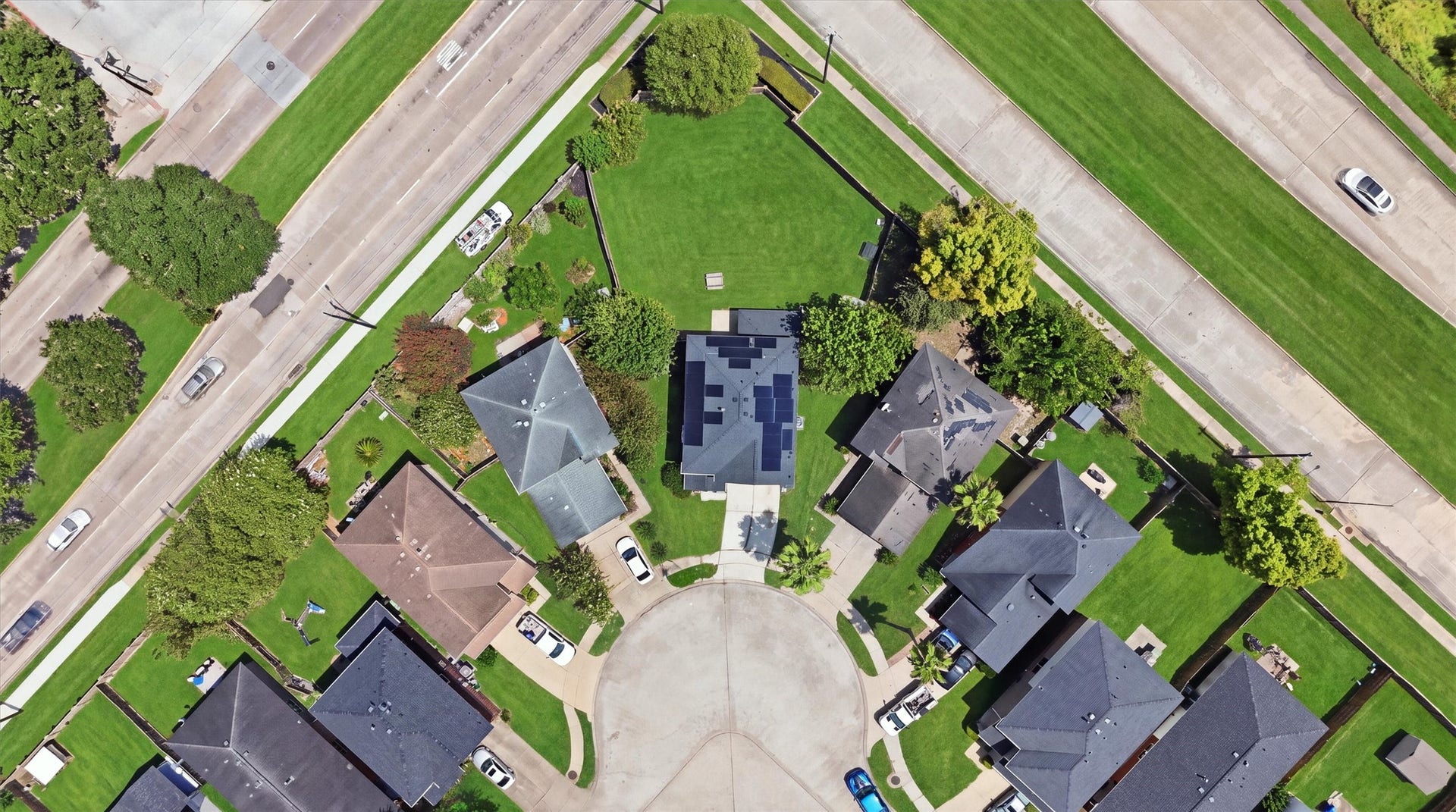 3602 Twisted Brook Drive, Houston, TX 77053 3602 Twisted Brook Drive, Houston, TX 77053