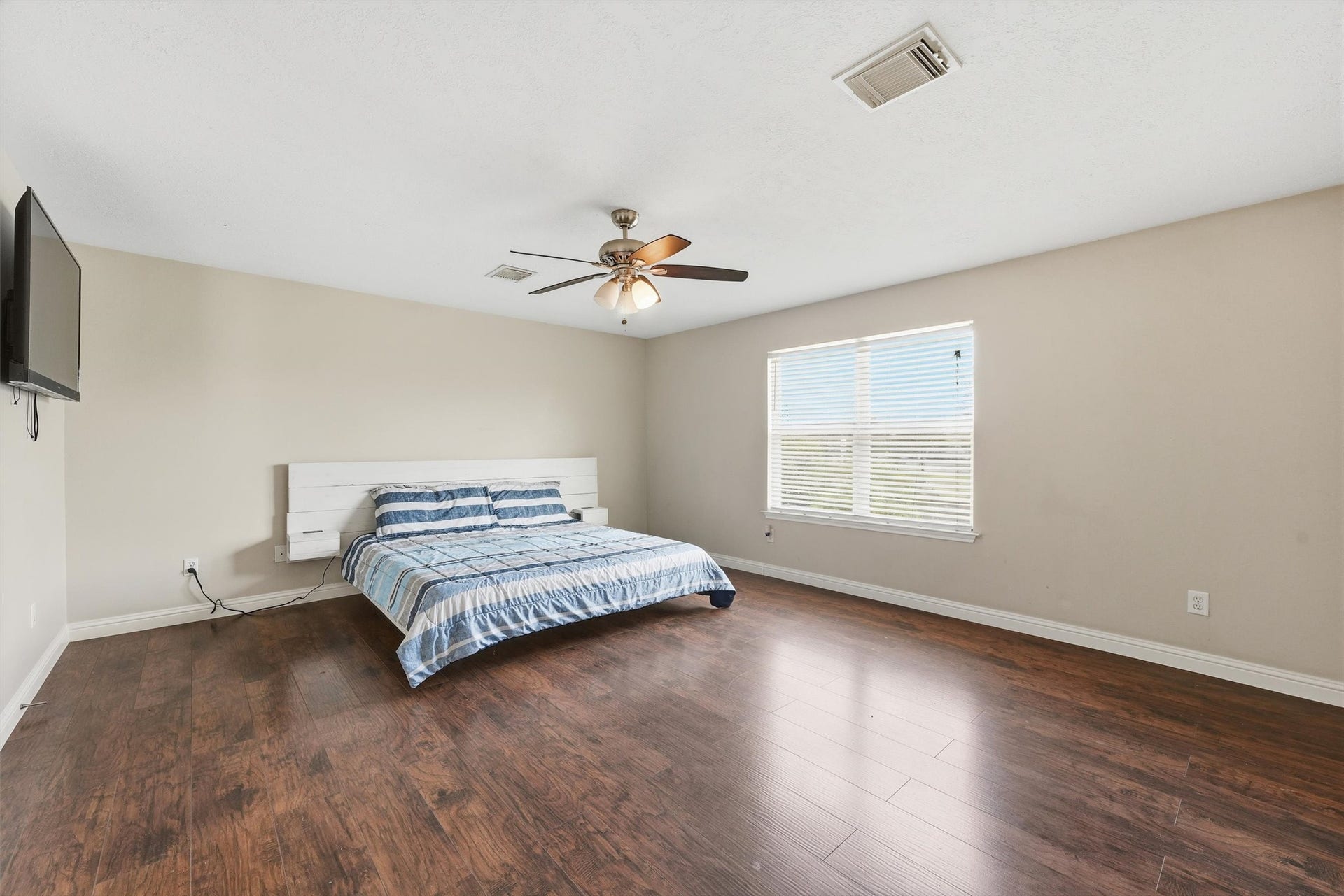 3602 Twisted Brook Drive, Houston, TX 77053 3602 Twisted Brook Drive, Houston, TX 77053