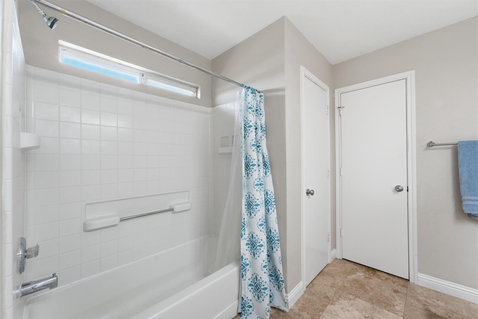 3602 Twisted Brook Drive, Houston, TX 77053 3602 Twisted Brook Drive, Houston, TX 77053