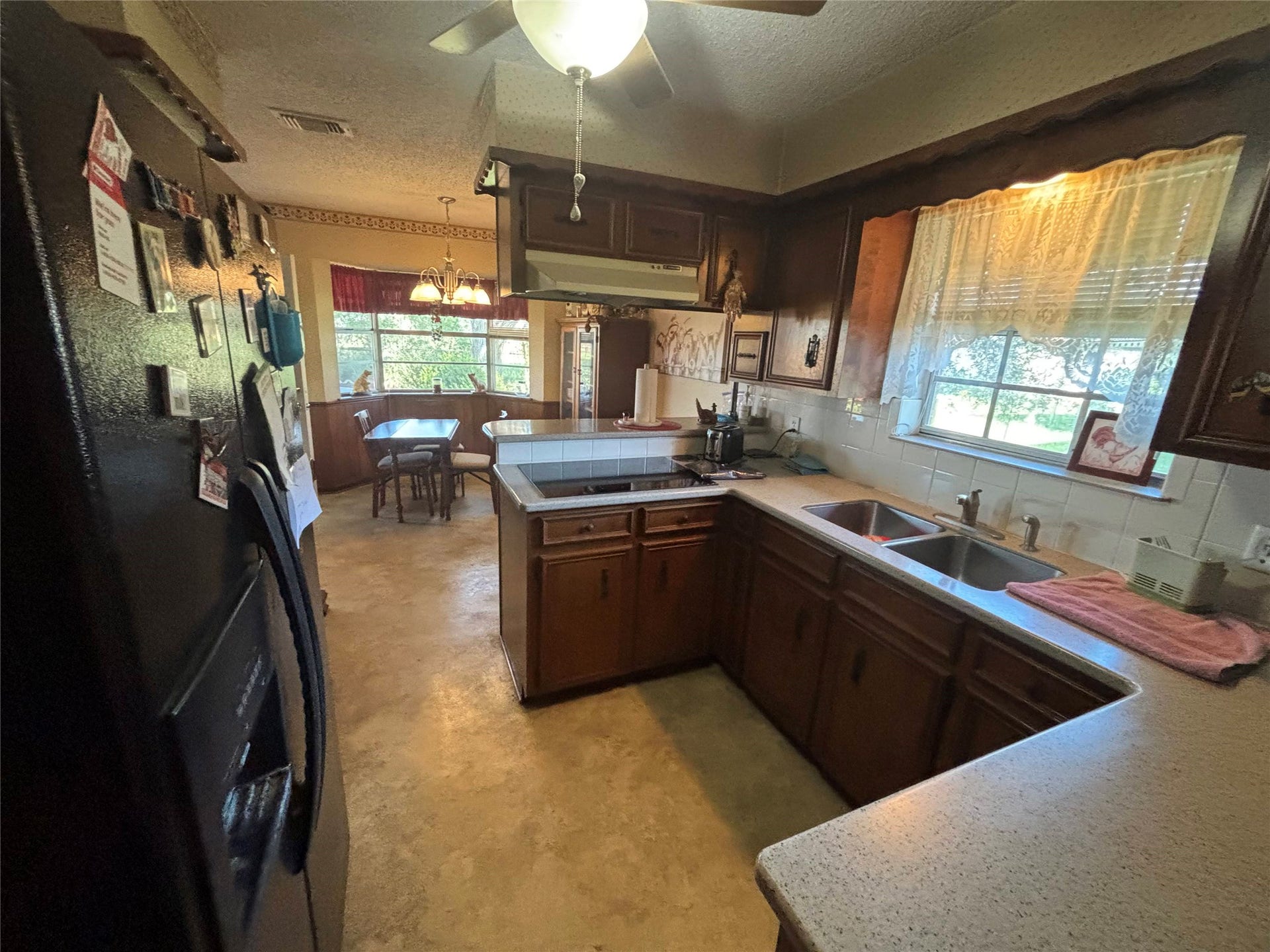 512 Francis Street, West Columbia, TX 77486 512 Francis Street, West Columbia, TX 77486