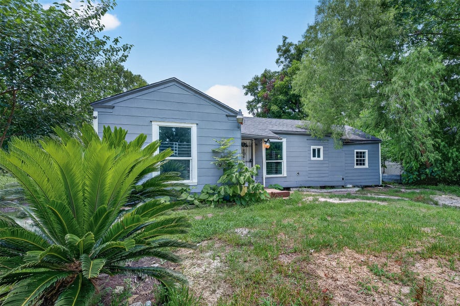 Property photo for 4118 Sunflower Street, Houston, TX