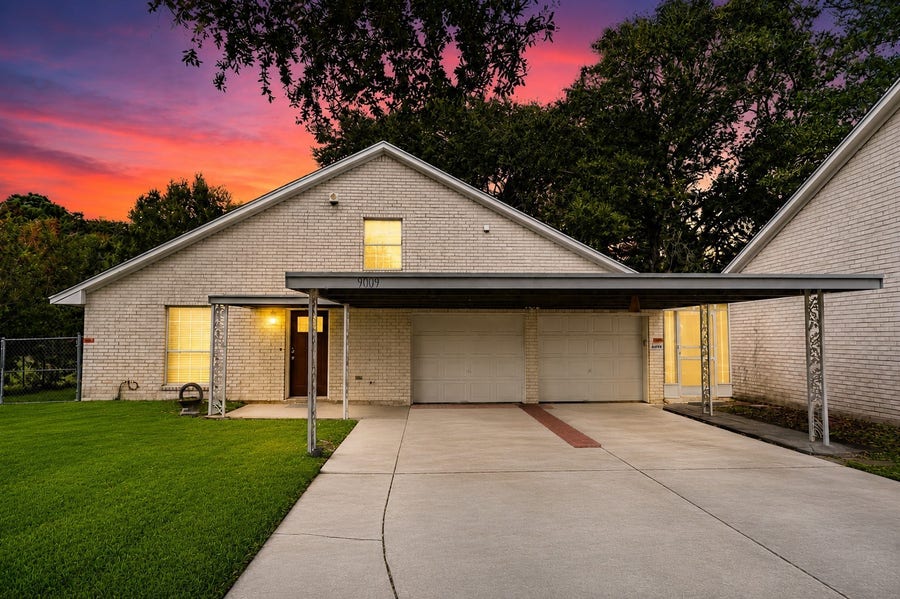 Property photo for 9009 Tavenor Lane, Houston, TX