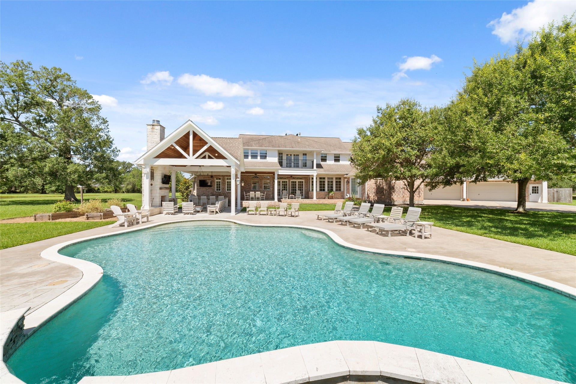 21110 Frey Lane, Tomball, TX 77377 21110 Frey Lane, Tomball, TX 77377