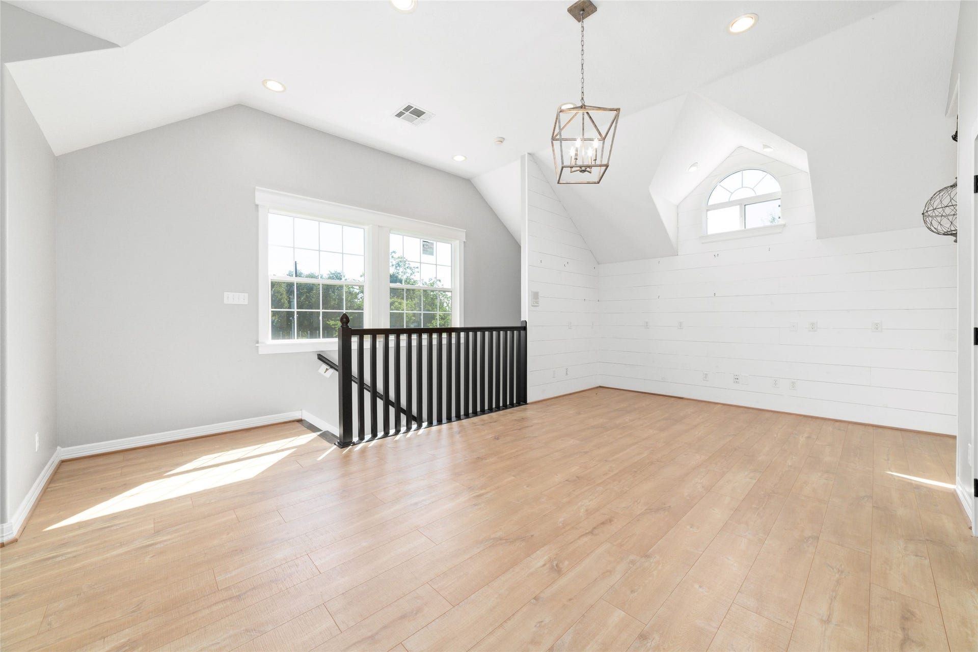 21110 Frey Lane, Tomball, TX 77377 21110 Frey Lane, Tomball, TX 77377