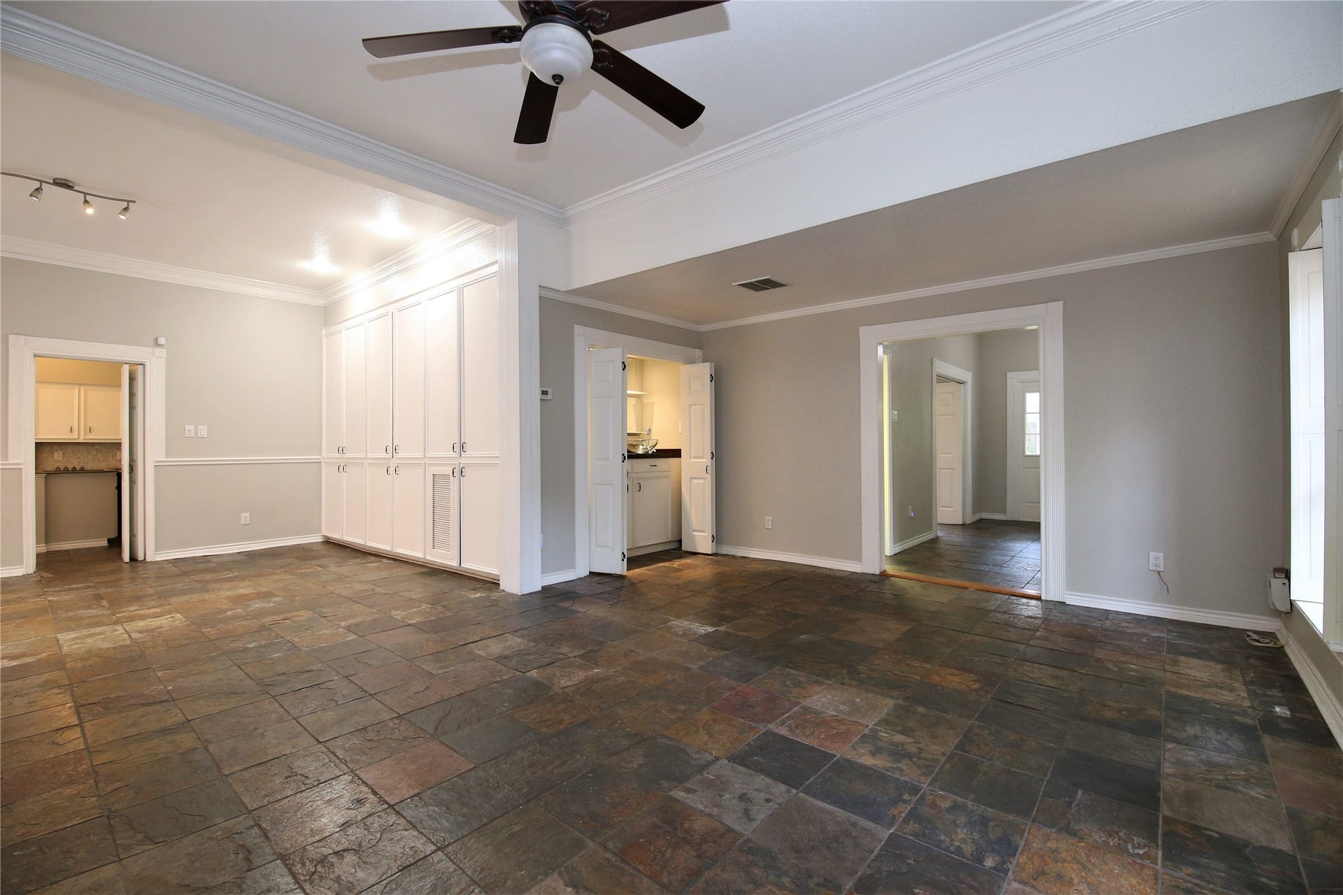1126 Nantucket, #3, Houston, TX 77057 1126 Nantucket, #3, Houston, TX 77057